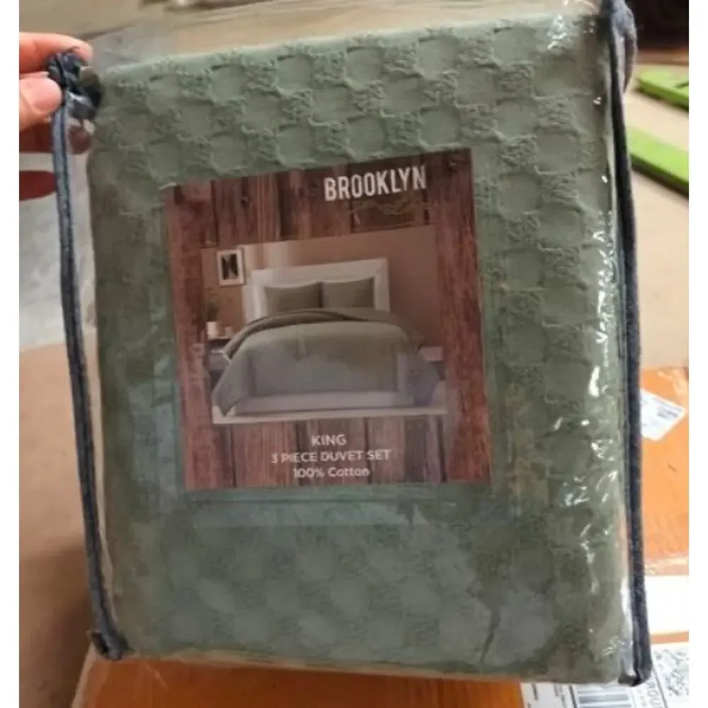 Brooklyn Loom Cotton Woven Texture 3 Piece Duvet Set- Green- Cp. $160